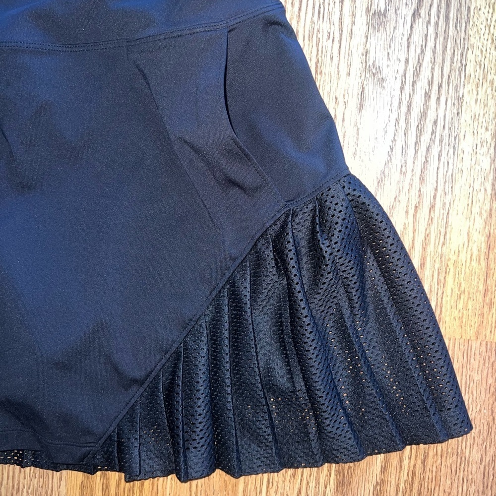 Under Armour Skirt - Picture 3 of 4